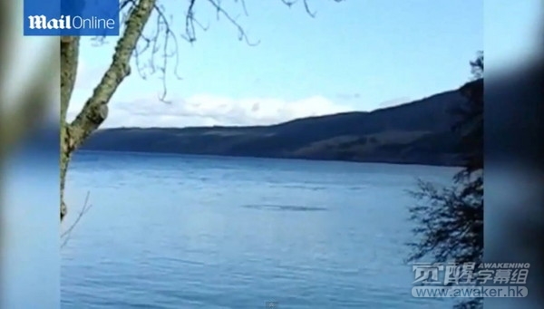 尼斯湖水怪视频真相：出现巨大水波